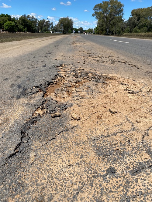 Carnarvon Highway